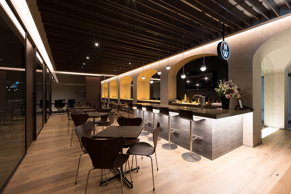 アーチが迎える、カフェのようなオフィス GINZA SIX Net Worth Cafe