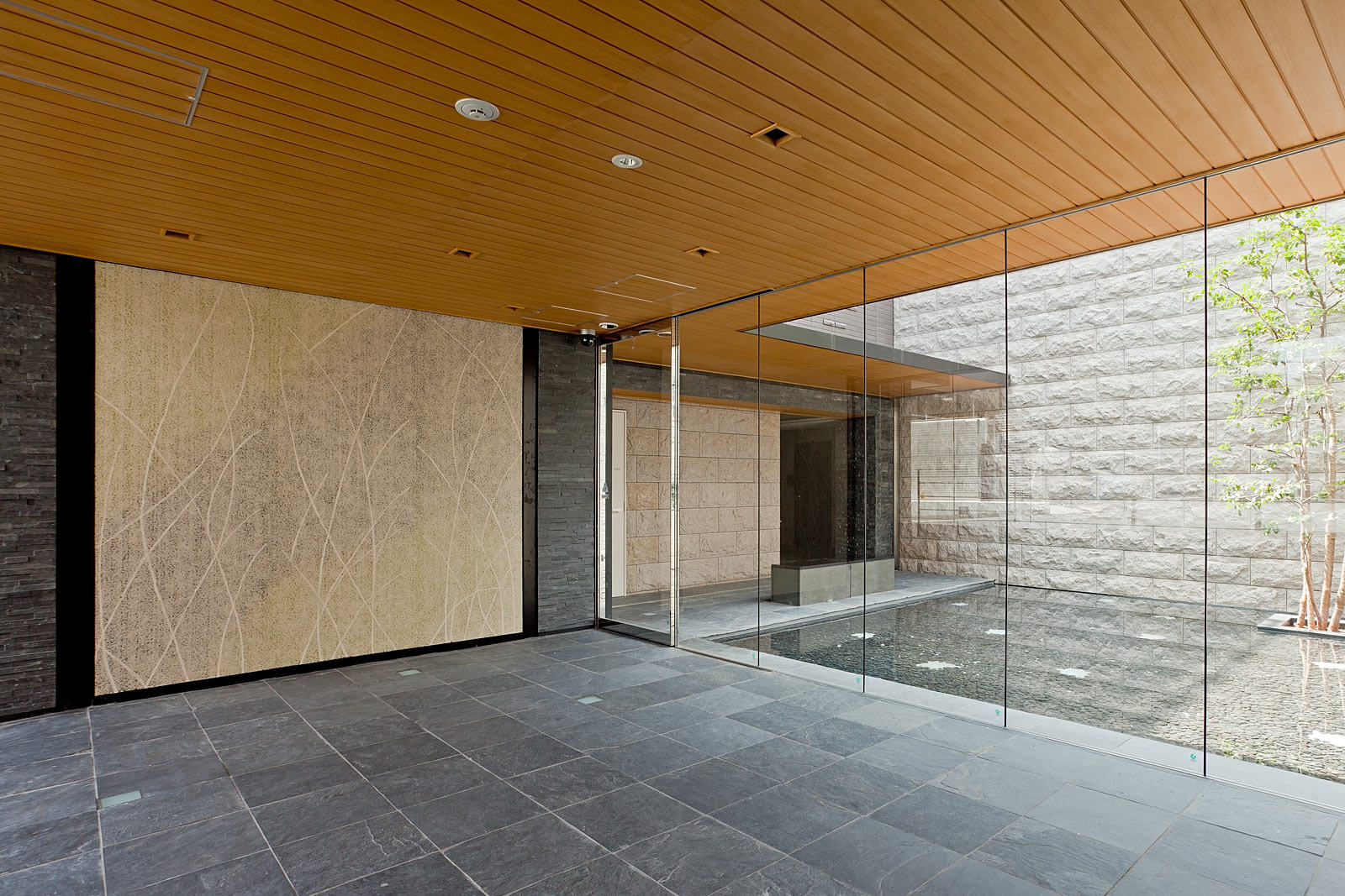 マンションのエントランス2｜Green Park 駒込染井坂